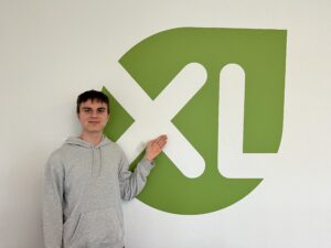 Gregor ist Schülerpraktikant bei der Augsburger Xentral Premium-Agentur digitalXL.