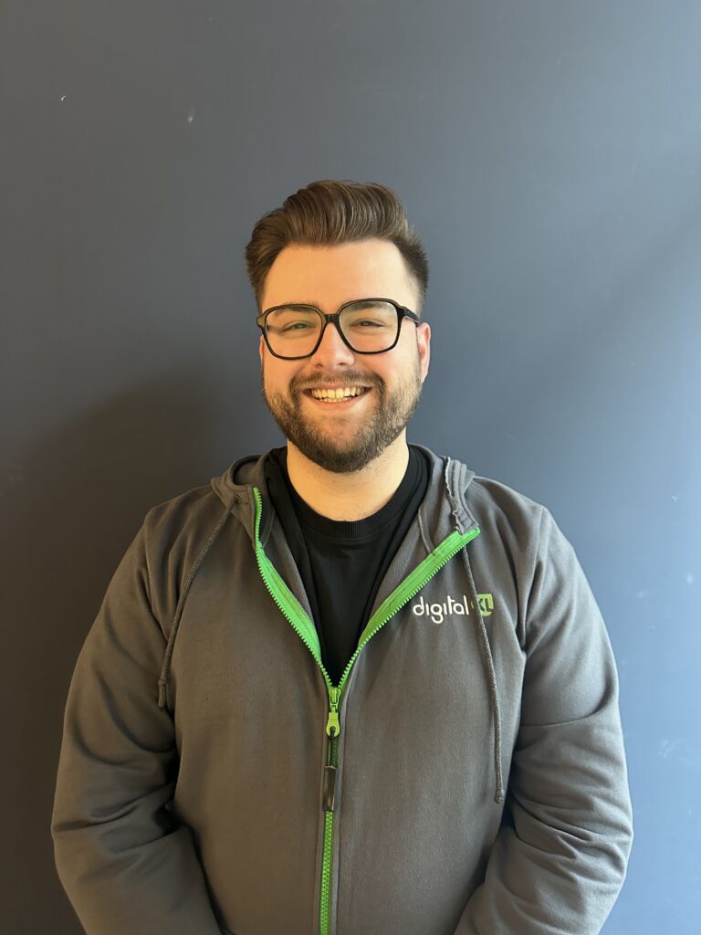 Harun Molla ist Key Account Manager Logistics bei digitalXL, der Premium Xentral-Agentur aus Augsburg.