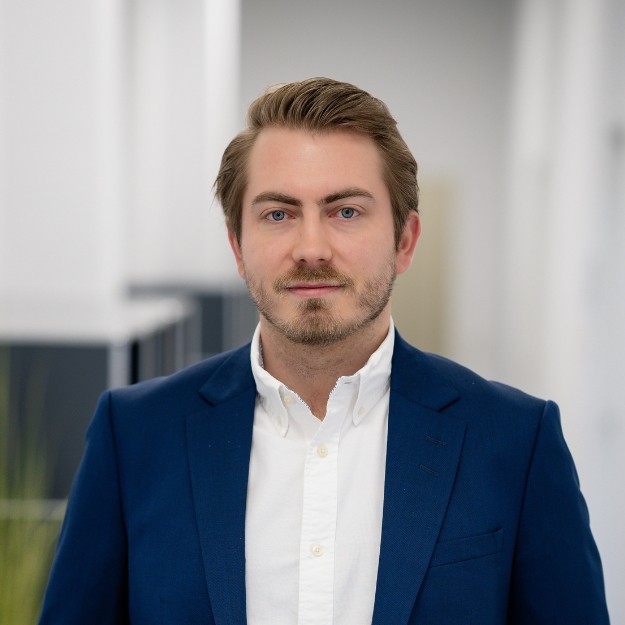 Niklas Bauer ist CEO von Bauer Produktkennzeichnung GmbH & Co. KG.